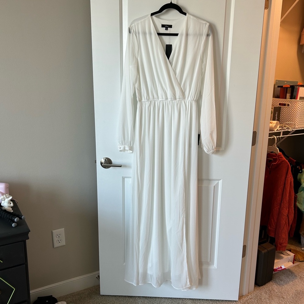 White Lulu’s dress NWT